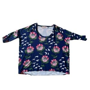 FIGHTING EEL EUC SZ XS TOP